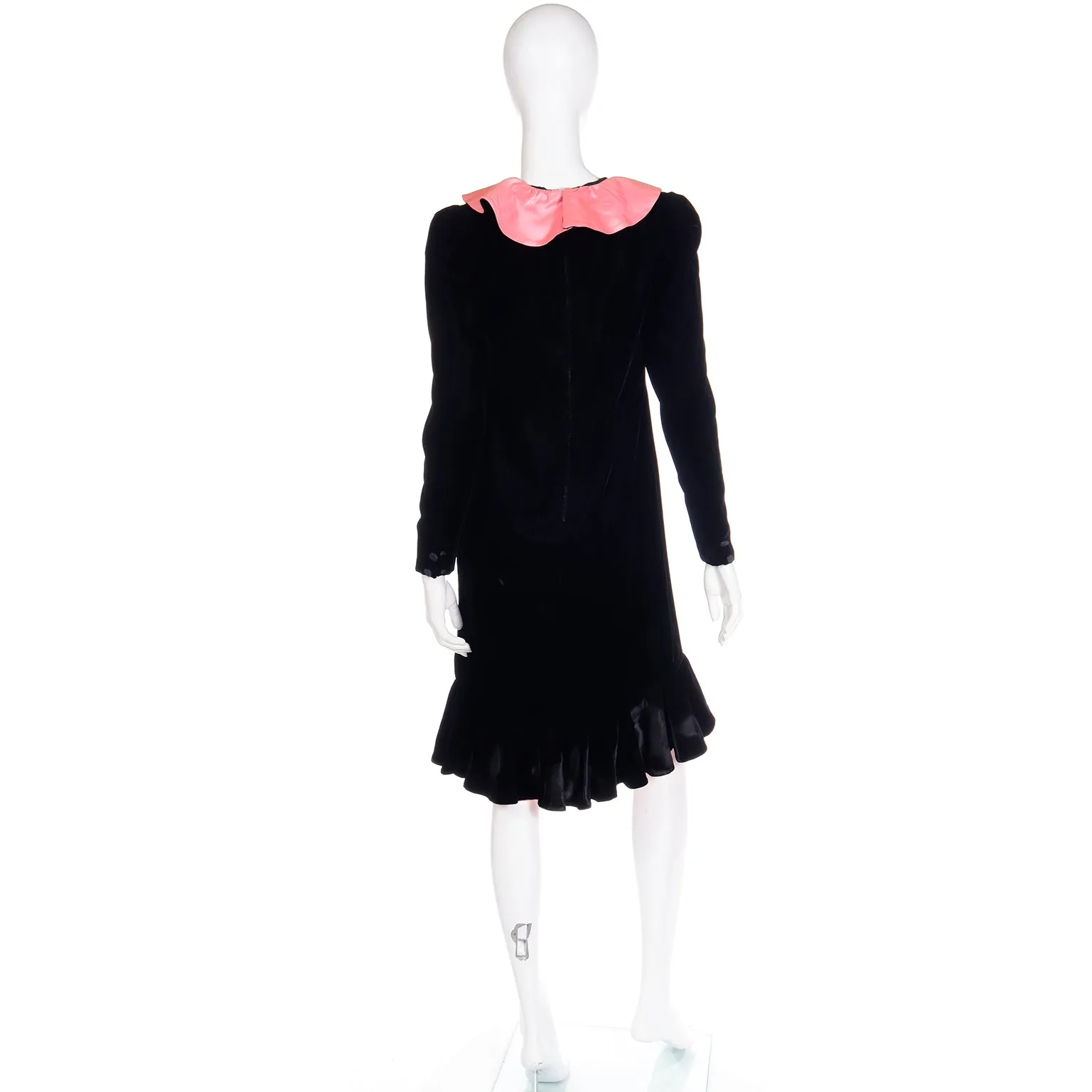 1980s Oscar de la Renta Vintage Black Velvet Dress w Pink Satin Ruffles