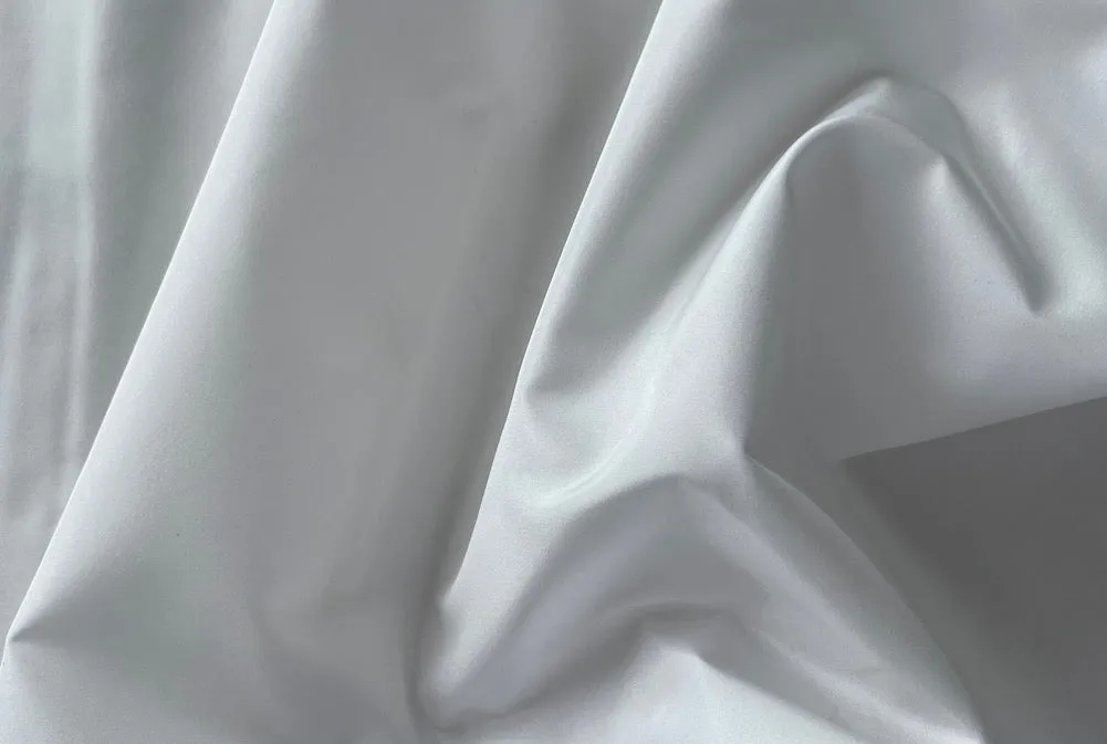 Crisp Alabaster White Silk & Polyester Taffeta (Made in Italy)