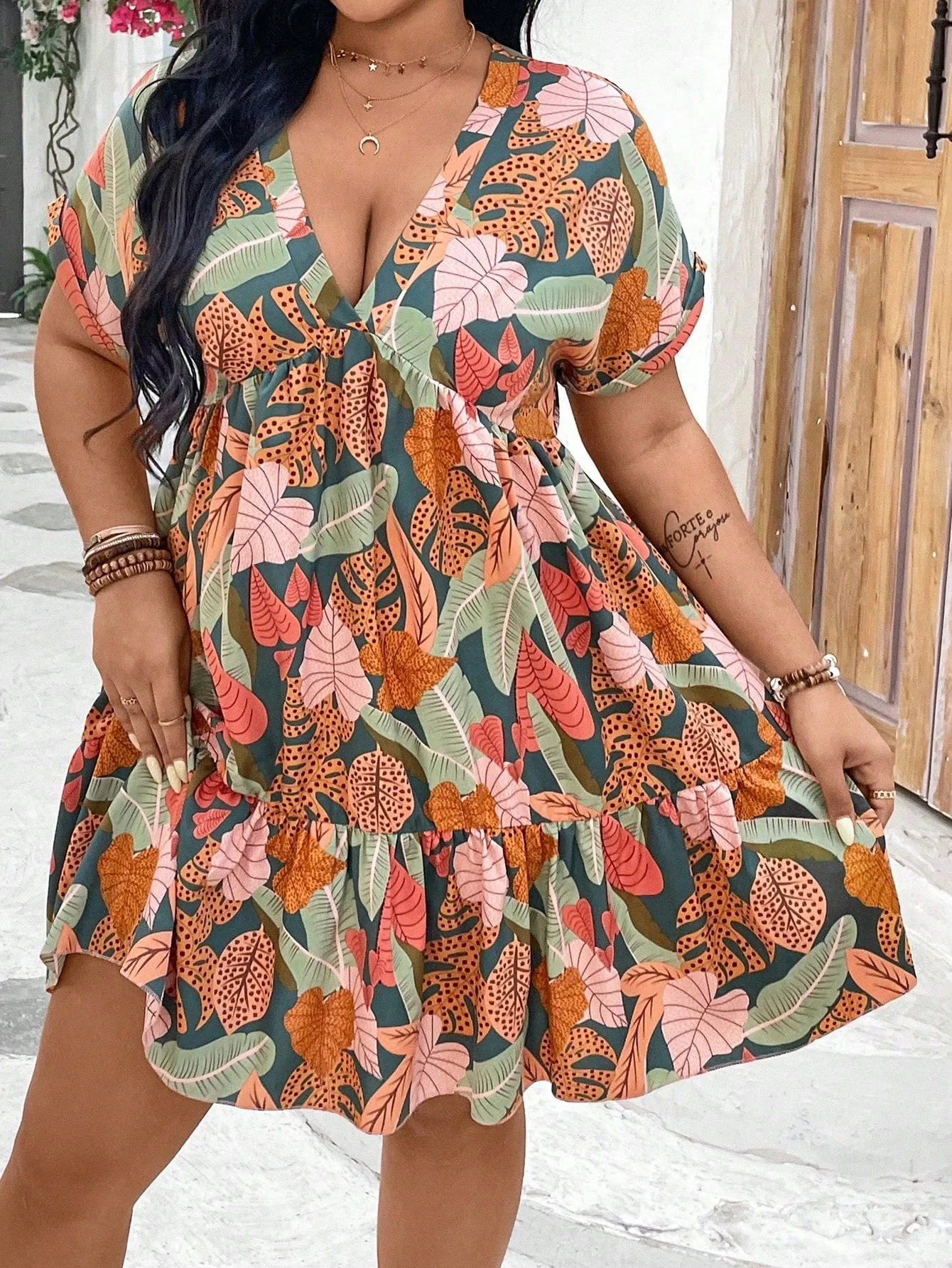 Plus Size Boho Batwing Sleeve Dress with Plant Print and Ruffle Hem